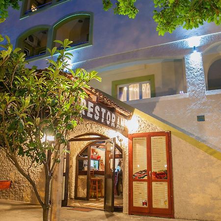 Pansion Nobel Hotel Petrovac Exterior photo