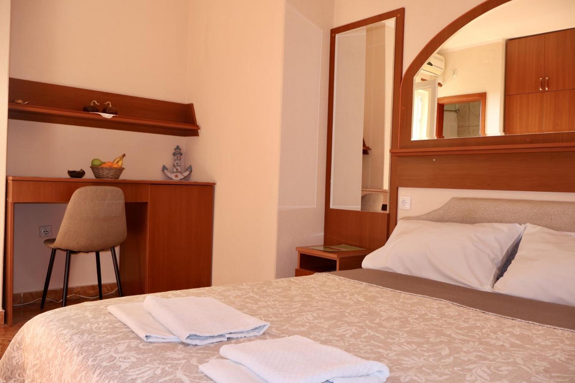 Pansion Nobel Hotel Petrovac Exterior photo