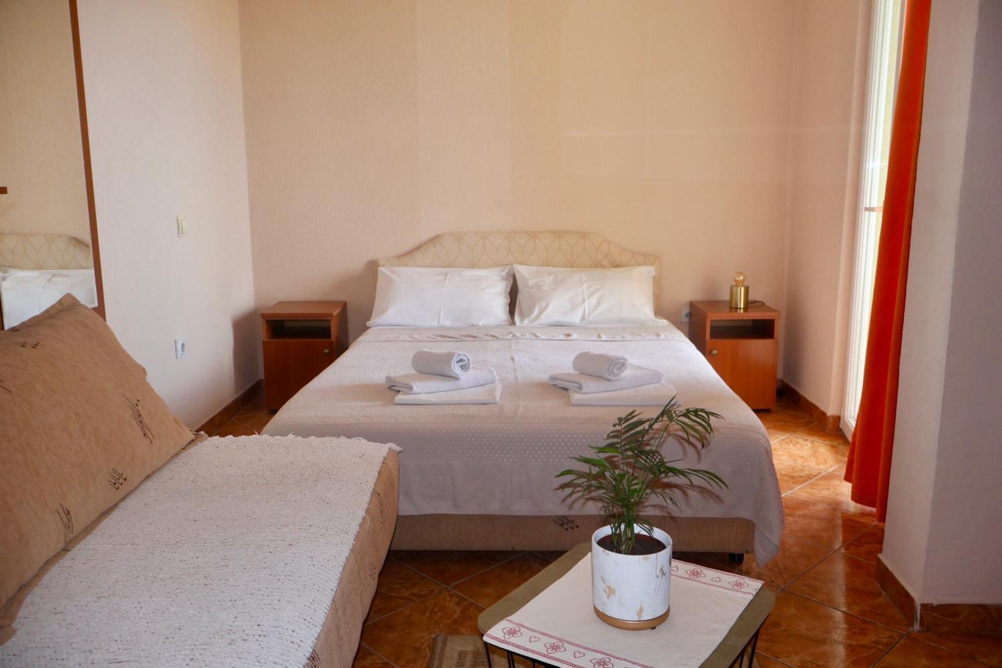 Pansion Nobel Hotel Petrovac Room photo