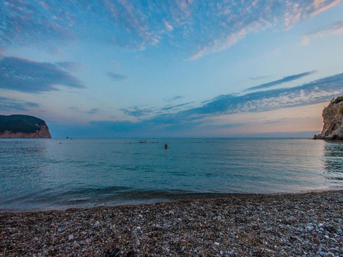 Pansion Nobel Hotel Petrovac Exterior photo