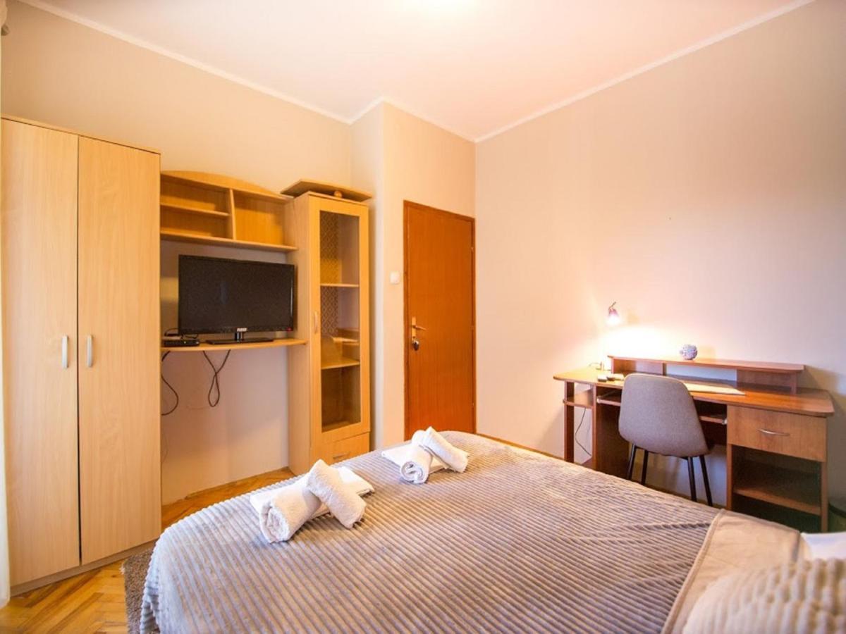 Pansion Nobel Hotel Petrovac Exterior photo