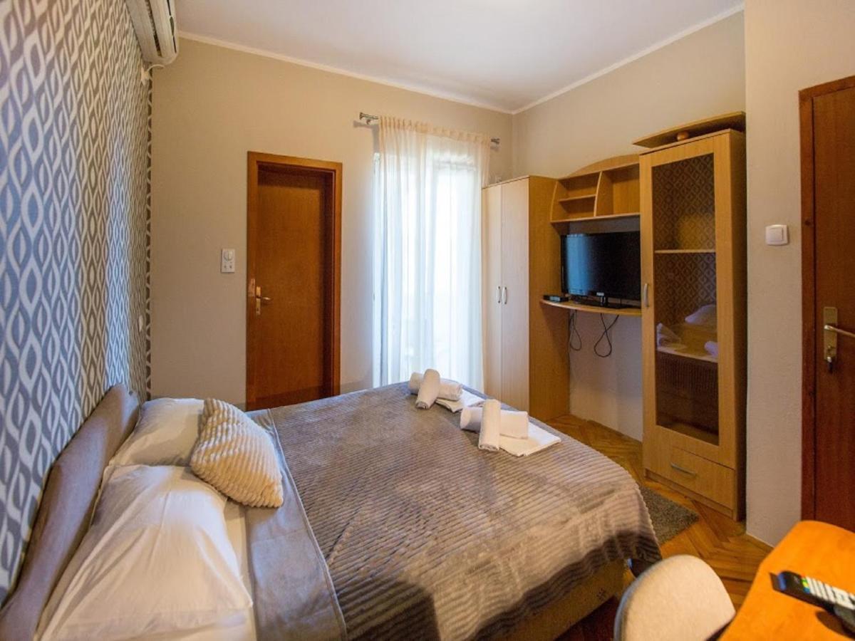 Pansion Nobel Hotel Petrovac Exterior photo